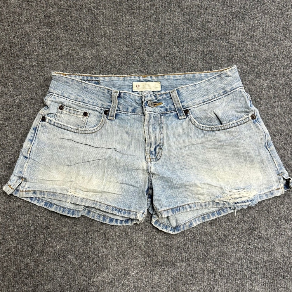 BKE Shorts Womens Size 28 Light Wash Denim Low Rise Distressed Cotton PKL529